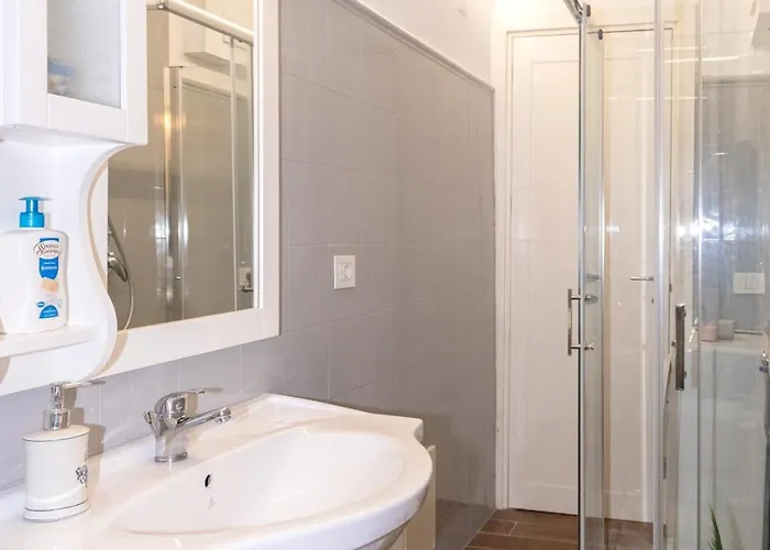 San Giovanni Prestige Flat By Rhr Apartament *