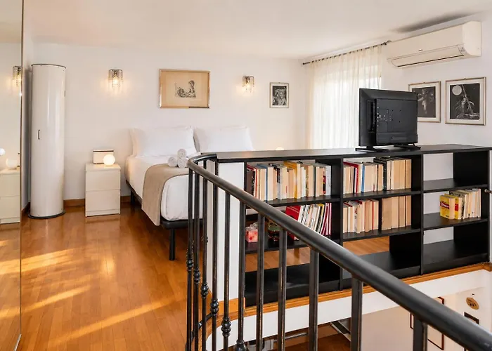 Appartamento San Giovanni Prestige Flat By Rhr